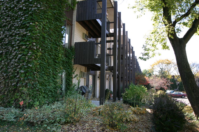 Foto del edificio - Cedar Cliff Apartments