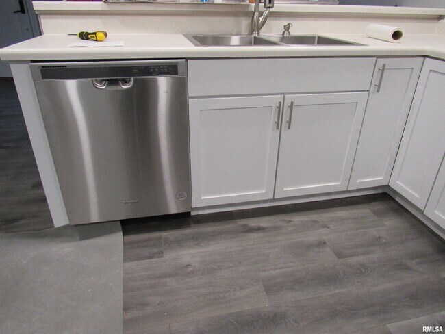 Foto del edificio - 240 5th St E