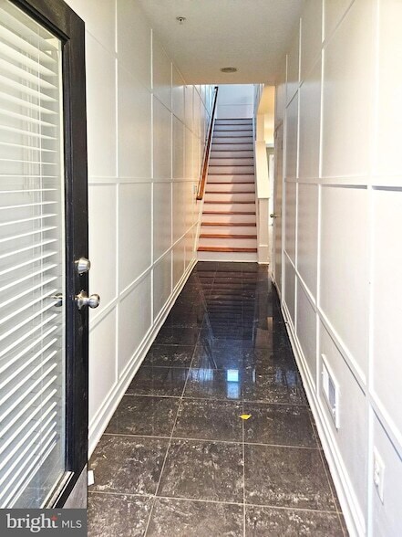 Foto del edificio - 12 S Regester St