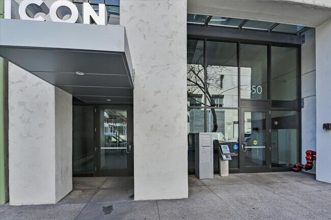 Foto del edificio - 350 11th Ave