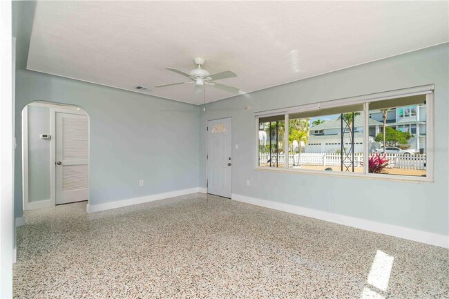 Building Photo - 446 46th Ave