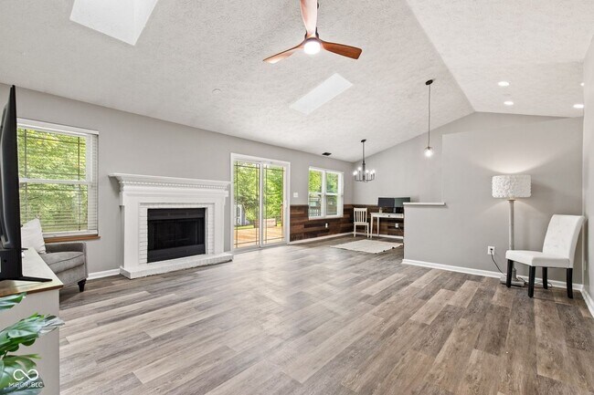Foto del edificio - 11218 Baycreek Dr