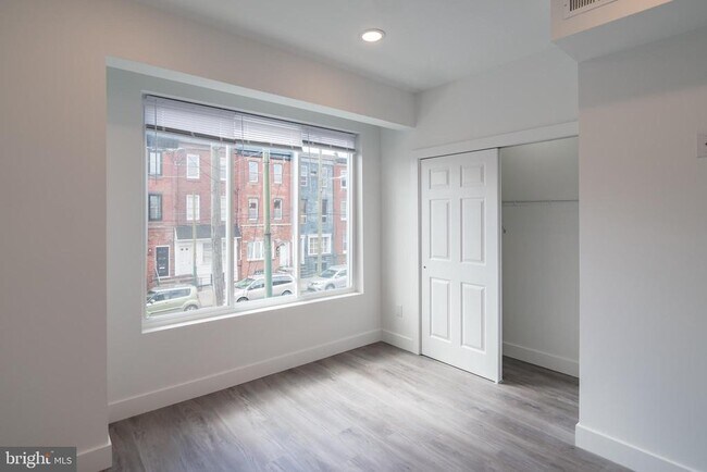 Foto del edificio - 1711 Snyder Ave