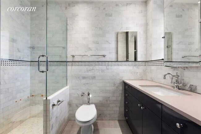 Foto del edificio - 215 W 98th St