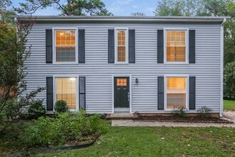 Building Photo - 7115 Casual Corner Ln