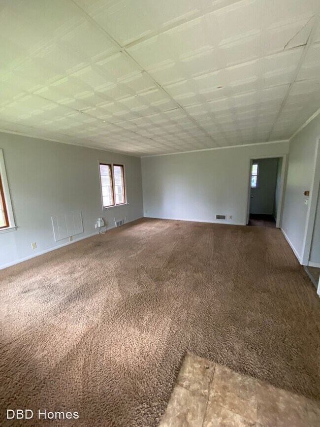 Building Photo - 3 br, 1 bath House - 540 Congress Av