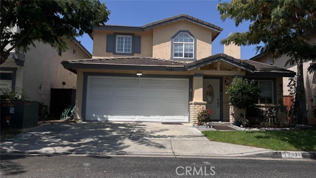 Foto principal - 9287 Sierra Vista Cir