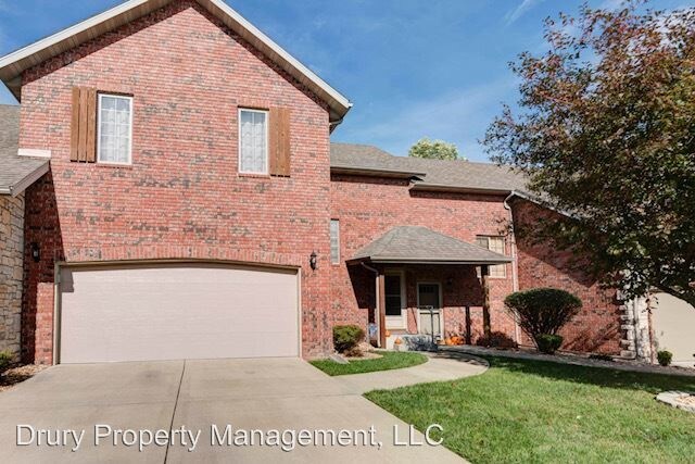 Foto principal - 2335 W Chesterfield Blvd