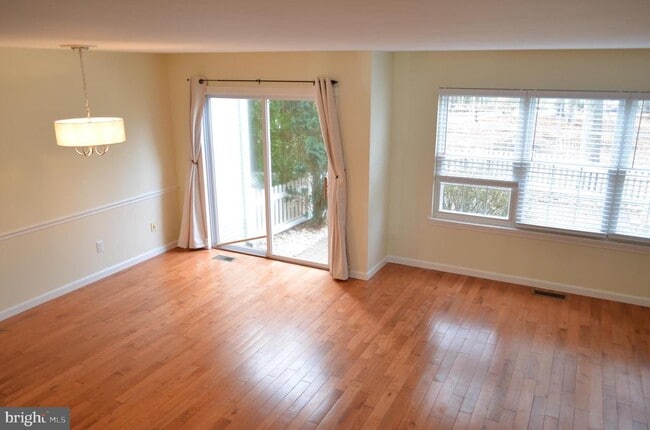 Foto del edificio - 13 Stanwyck Ct