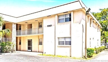 Building Photo - 10821 N Military Trl