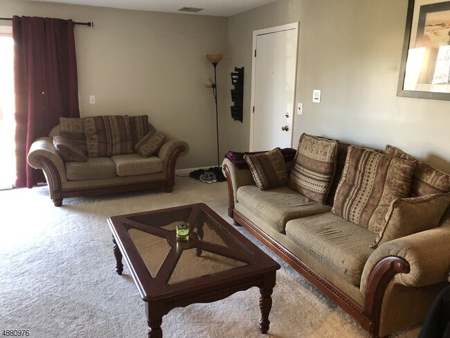 Foto del edificio - 711 Mill St