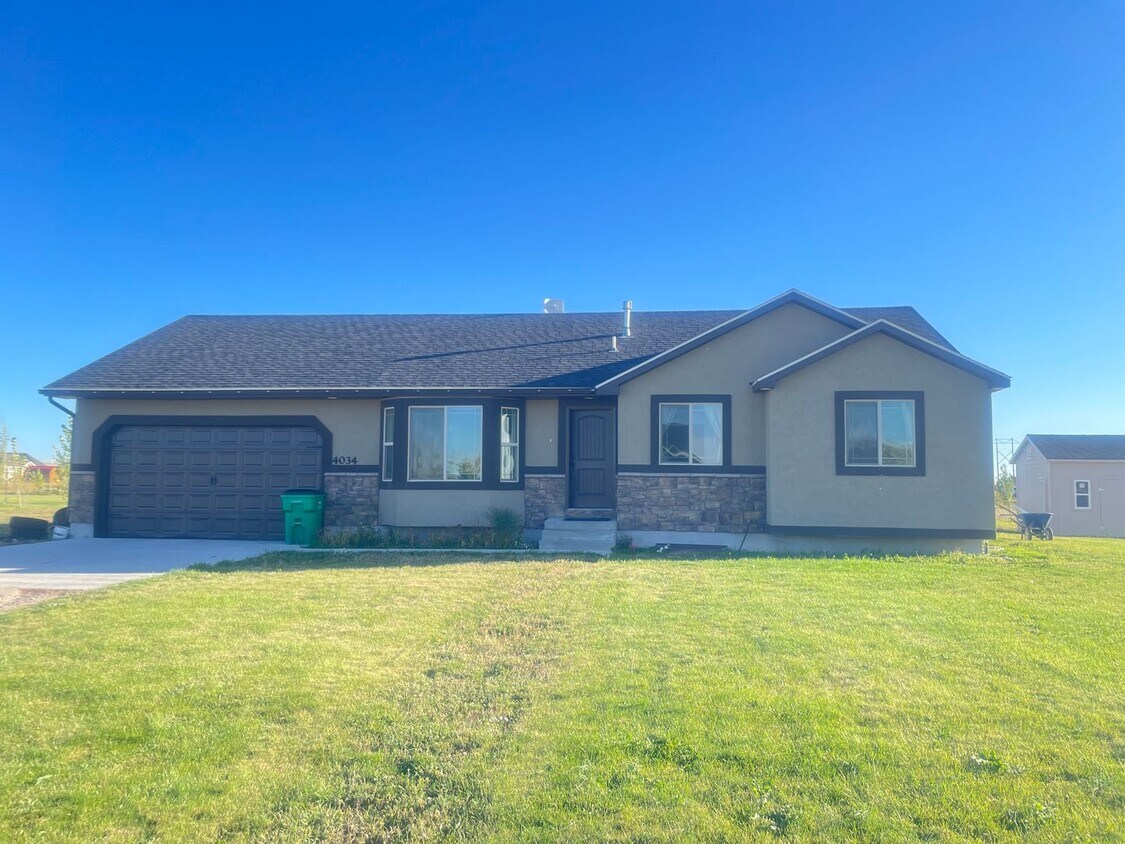 Foto principal - Beautiful Home for rent in Rigby