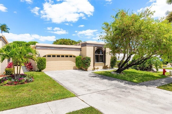 Building Photo - 6727 Palermo Way