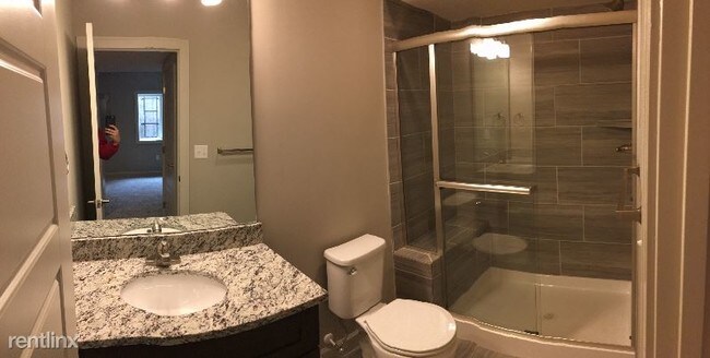Foto del edificio - 2 br, 3.5 bath Townhome - 15853 Shawnee dr