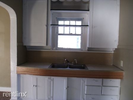 Foto del edificio - 2 br, 1 bath House - 431 W Division St