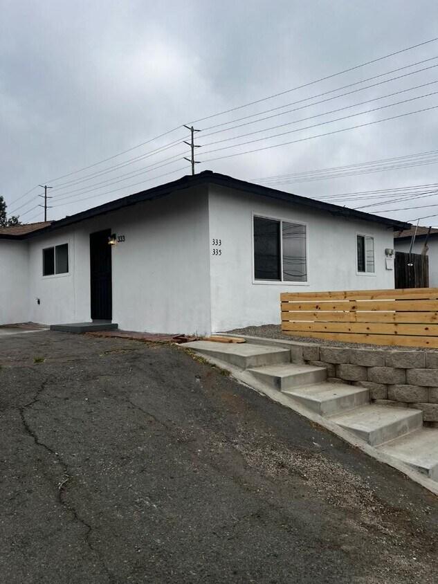 Foto principal - 333 E 27th St