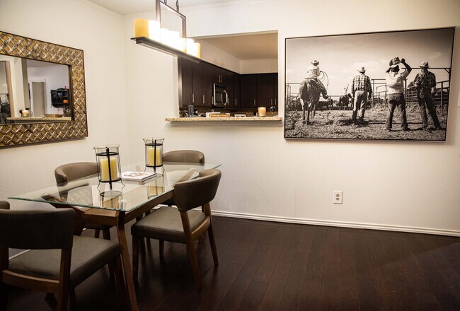 Dining Room - 3413 Bristol Rd