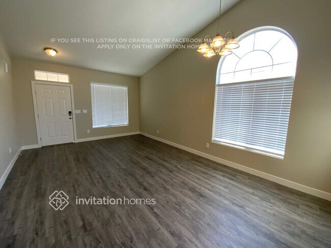 Building Photo - 9531 Observer St