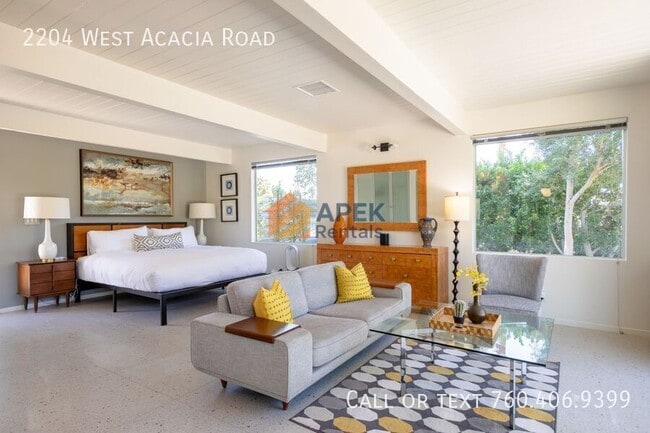 Foto del edificio - 2204 W Acacia Rd