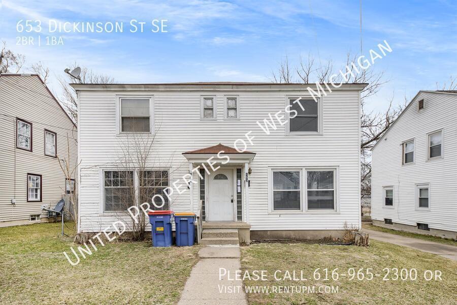 Primary Photo - Available Now | 2 Bedroom, 1 Bath Apartmen...