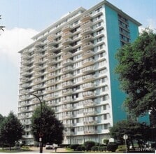Building Photo - 1088 Delaware Ave