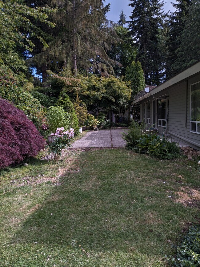 Foto del edificio - 4546 153rd Ave SE