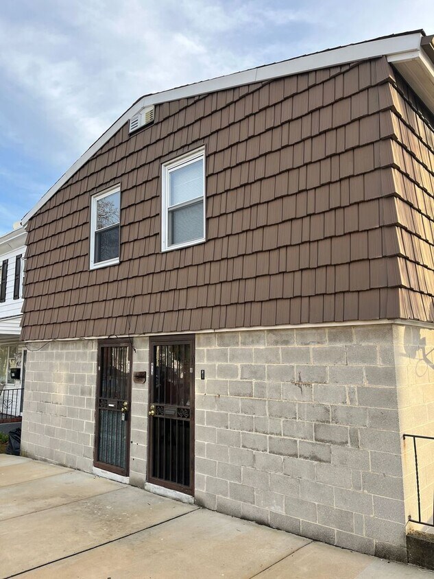 413 S 3rd St Unit Apartment C, Darby, PA 19023 Room for Rent in Darby