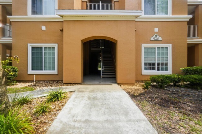 Foto del edificio - 520 Florida Club Blvd