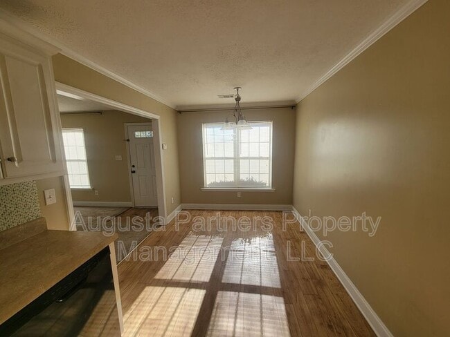 Building Photo - 2205 Whitney S Ct