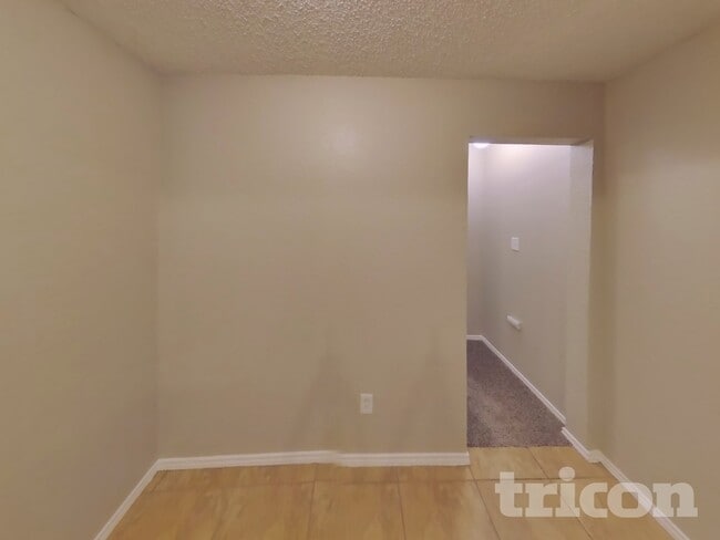 Building Photo - 6621 Brookhaven Trail