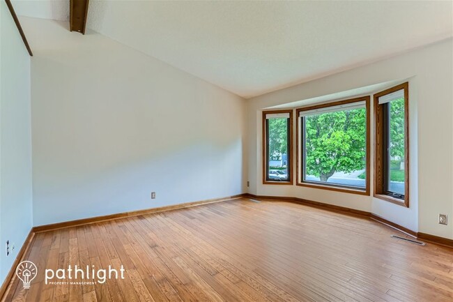 Building Photo - 13078 Glenhurst Ave, Savage, MN, 55378