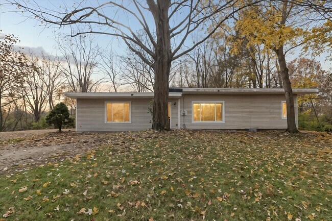 Foto del edificio - 671 W Clark Rd