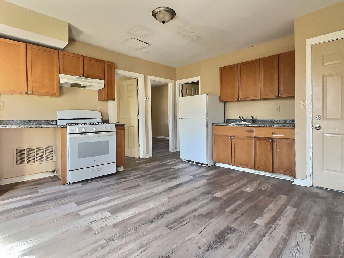 Primary Photo - 340 Palisade Ave