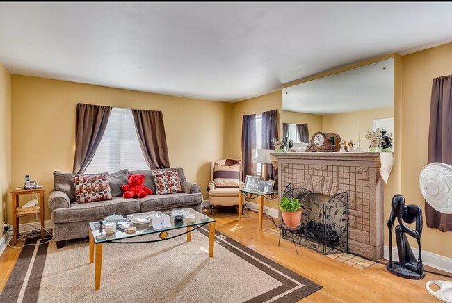 Living Room (furniture not included) - 2385 Ferguson Rd