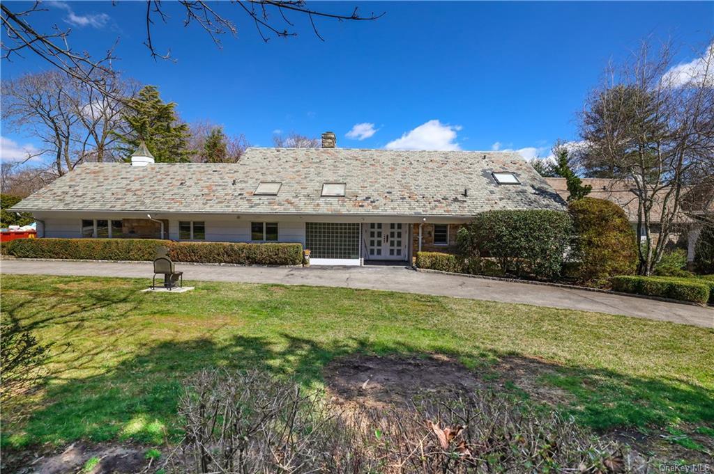 Foto principal - 1175 Old White Plains Rd