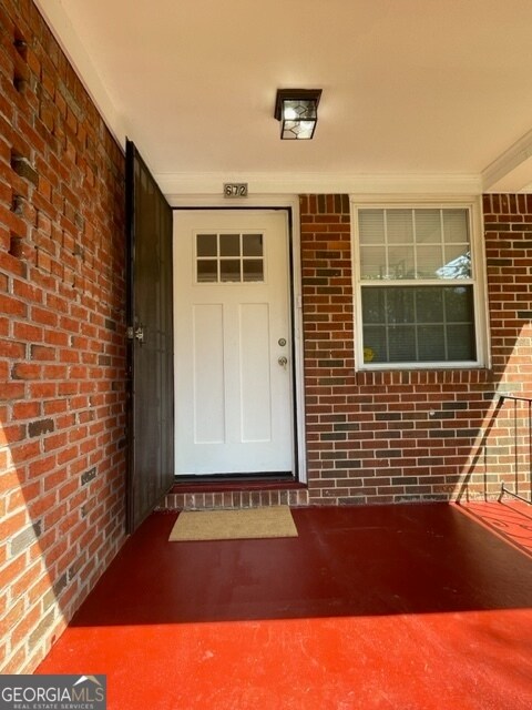 Building Photo - 672 Clifton Rd SE