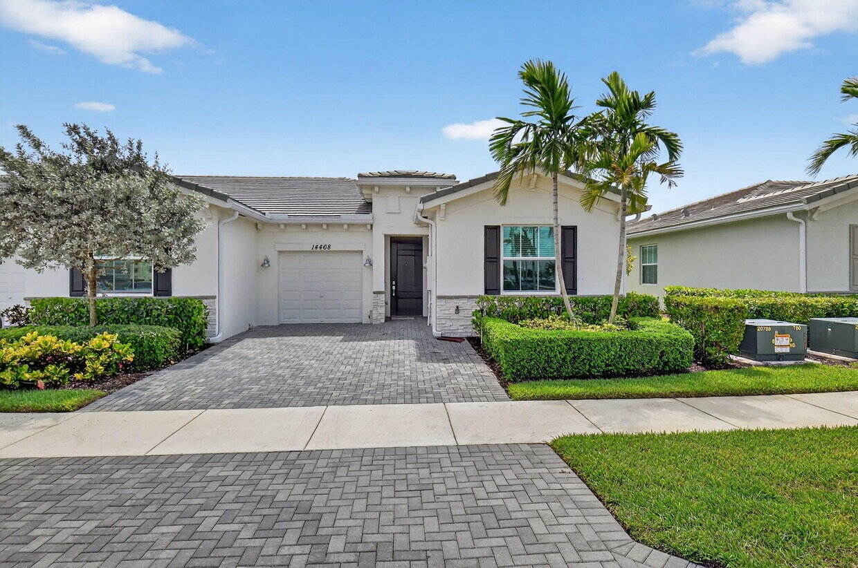Foto principal - 14468 Three Ponds Trail