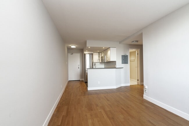 Photo du bâtiment - 798 Richmond Street West