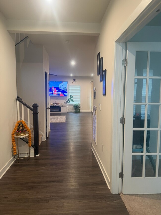 Building Photo - 300 Finnegan Ct
