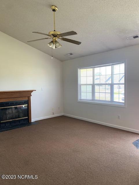 Foto del edificio - 707 Covington Ct