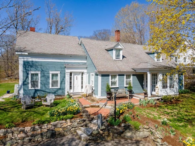 Building Photo - 155 Pepperrell Rd