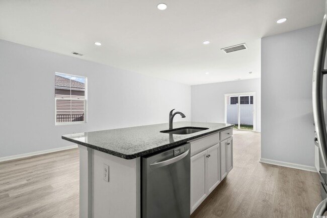 Building Photo - 336 Hidden Cove Dr