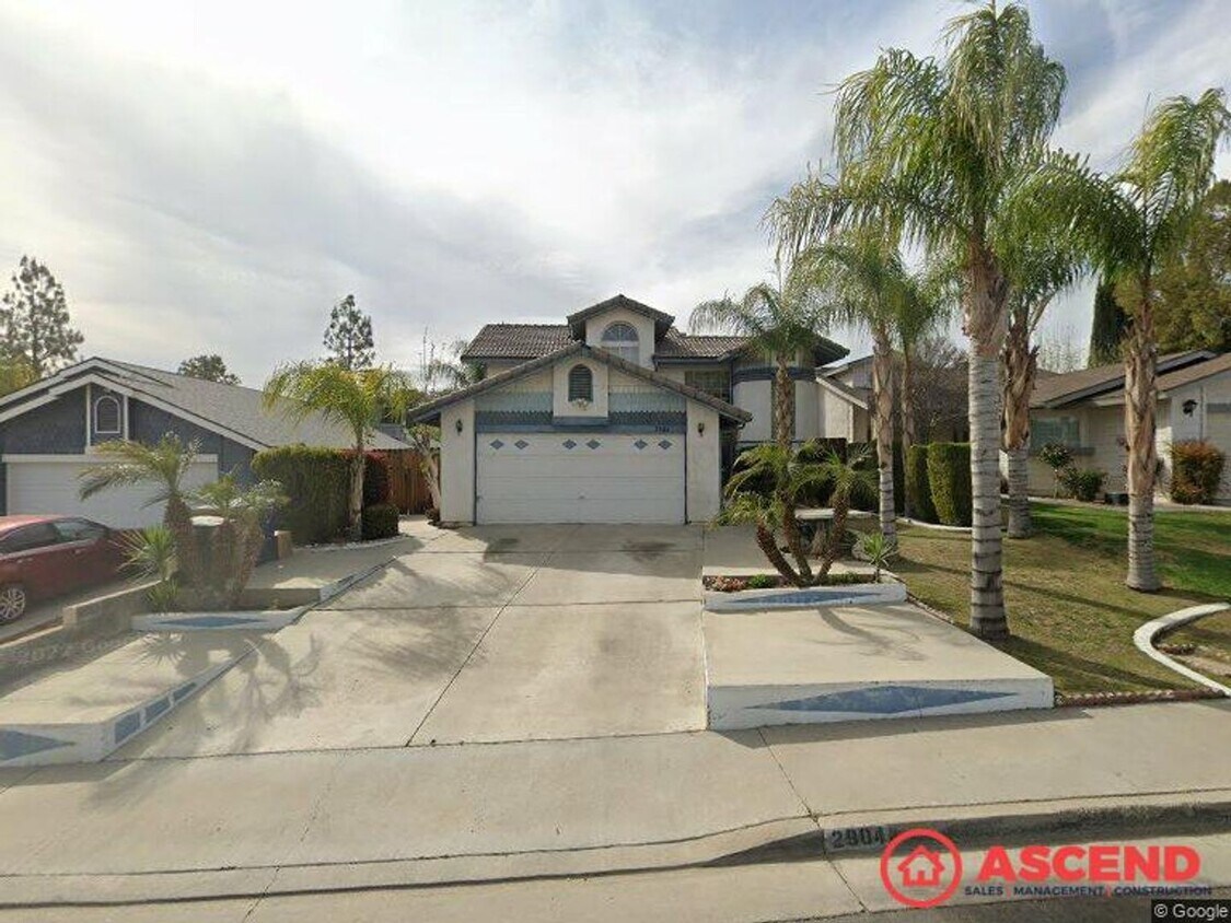 Primary Photo - Splendid Home In East Bakersfield!
