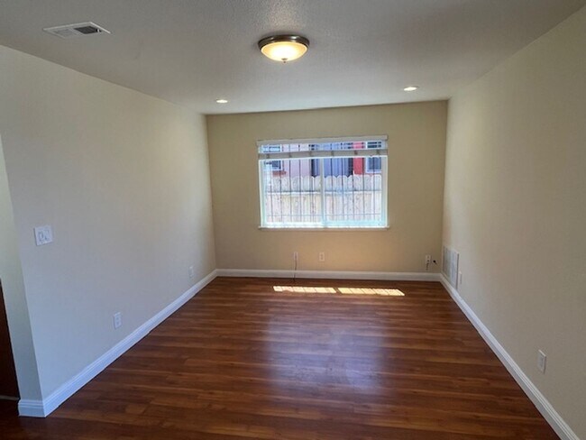 Foto del edificio - South Richmond 3-Bedroom Home Available fo...