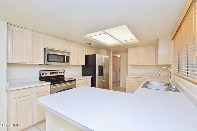 Foto del edificio - 3936 E Rosemonte Dr