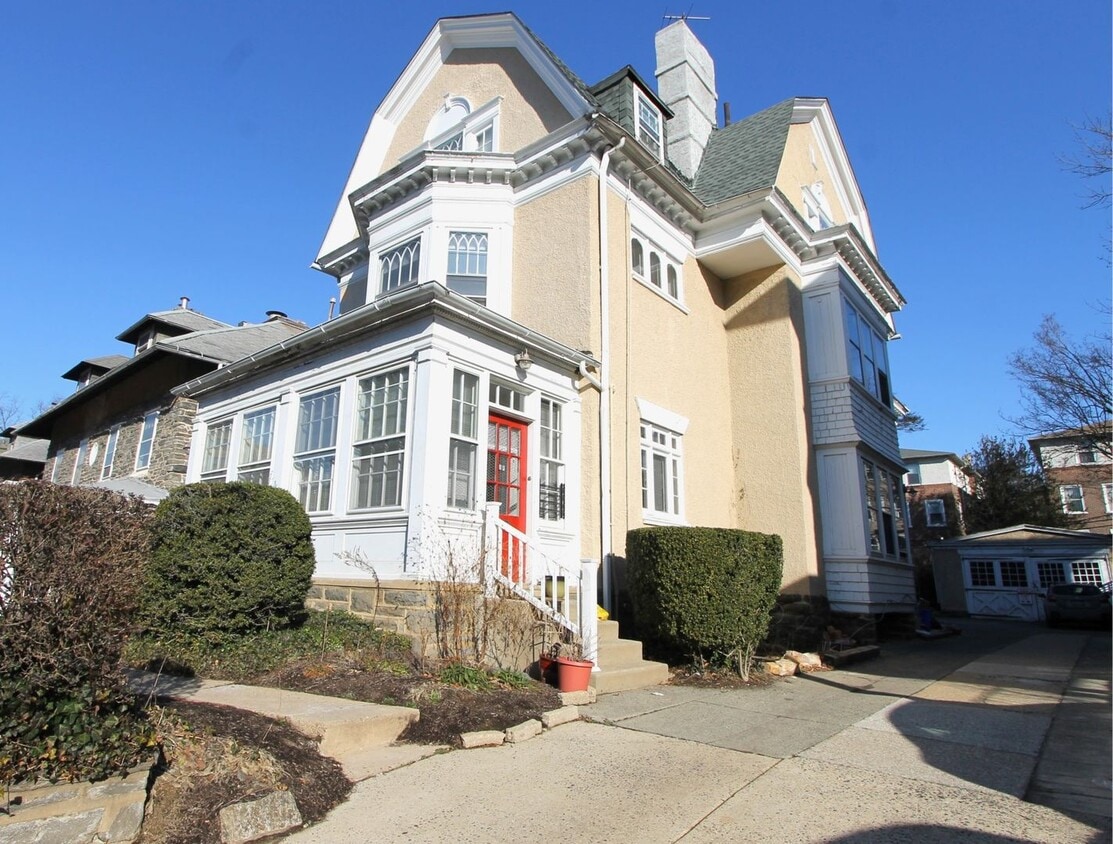 Photo - 6333 Greene Street