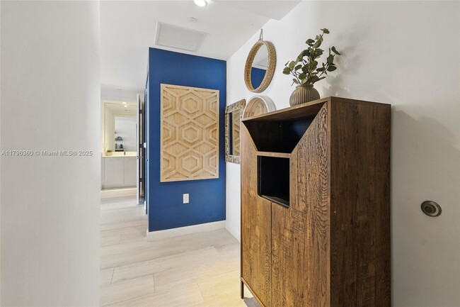 Foto del edificio - 45 SW 9th St