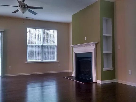 Building Photo - 2407 Magnolia Tree Ln