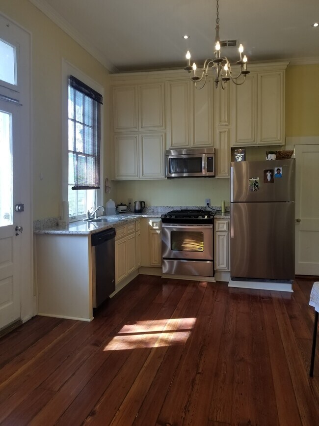 Foto del edificio - 820 ESPLANADE AV #4, New Orleans, LA 70116