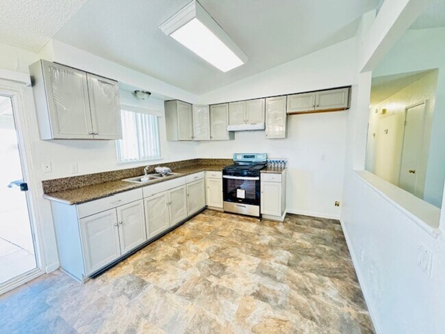 Building Photo - Nicely Remodeled 3 + 2  Ranch- Style Home